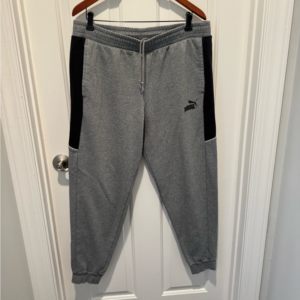 Mens Puma Gray Jogger Pants with Black Accents Size XL